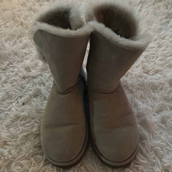 Gray Uggs - Picture 2 of 6